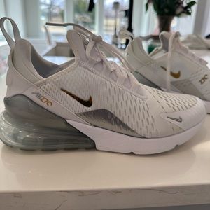 Nike Air Max women’s shoes